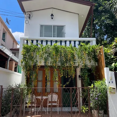 Cozy House In Middle Of Old Town Chiangmai Villa Chiang Mai Exterior photo