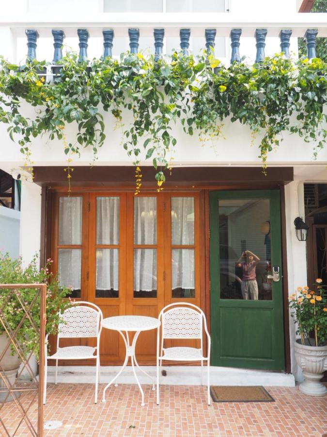 Villa Cozy House In Middle Of Old Town Chiangmai Chiang Mai