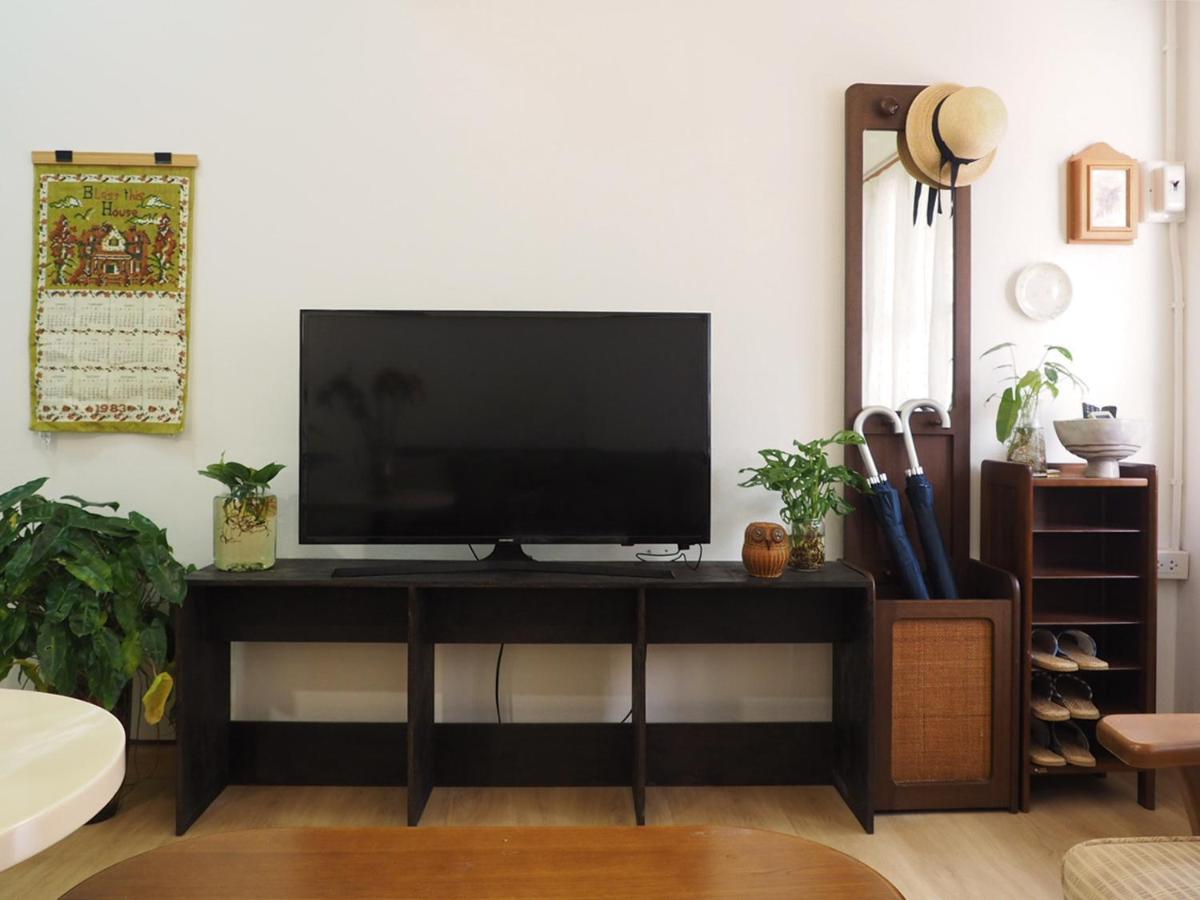 Villa Cozy House In Middle Of Old Town Chiangmai Chiang Mai