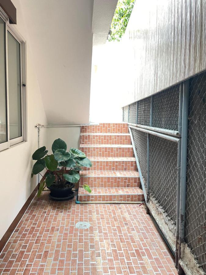 Villa Cozy House In Middle Of Old Town Chiangmai Chiang Mai